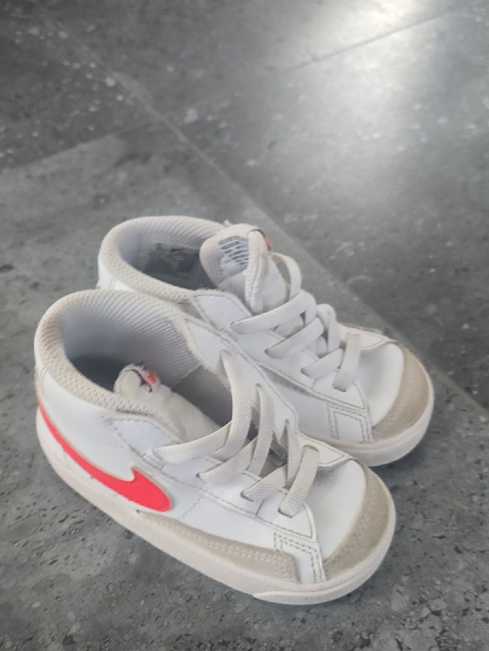 Nike Kids White Sneakers with Pink Swoosh